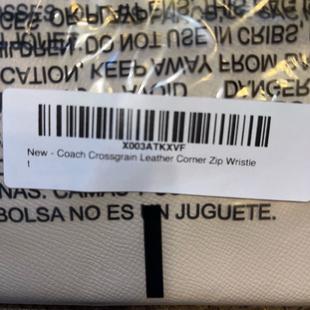 Coach Cream Leather Wristlet Clutch